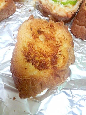 バケットでガーリックトースト(^^)