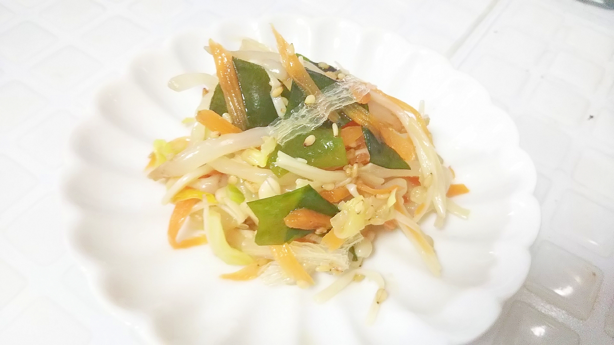 誰でも簡単♪茹でて混ぜるだけ！野菜と糸寒天のナムル