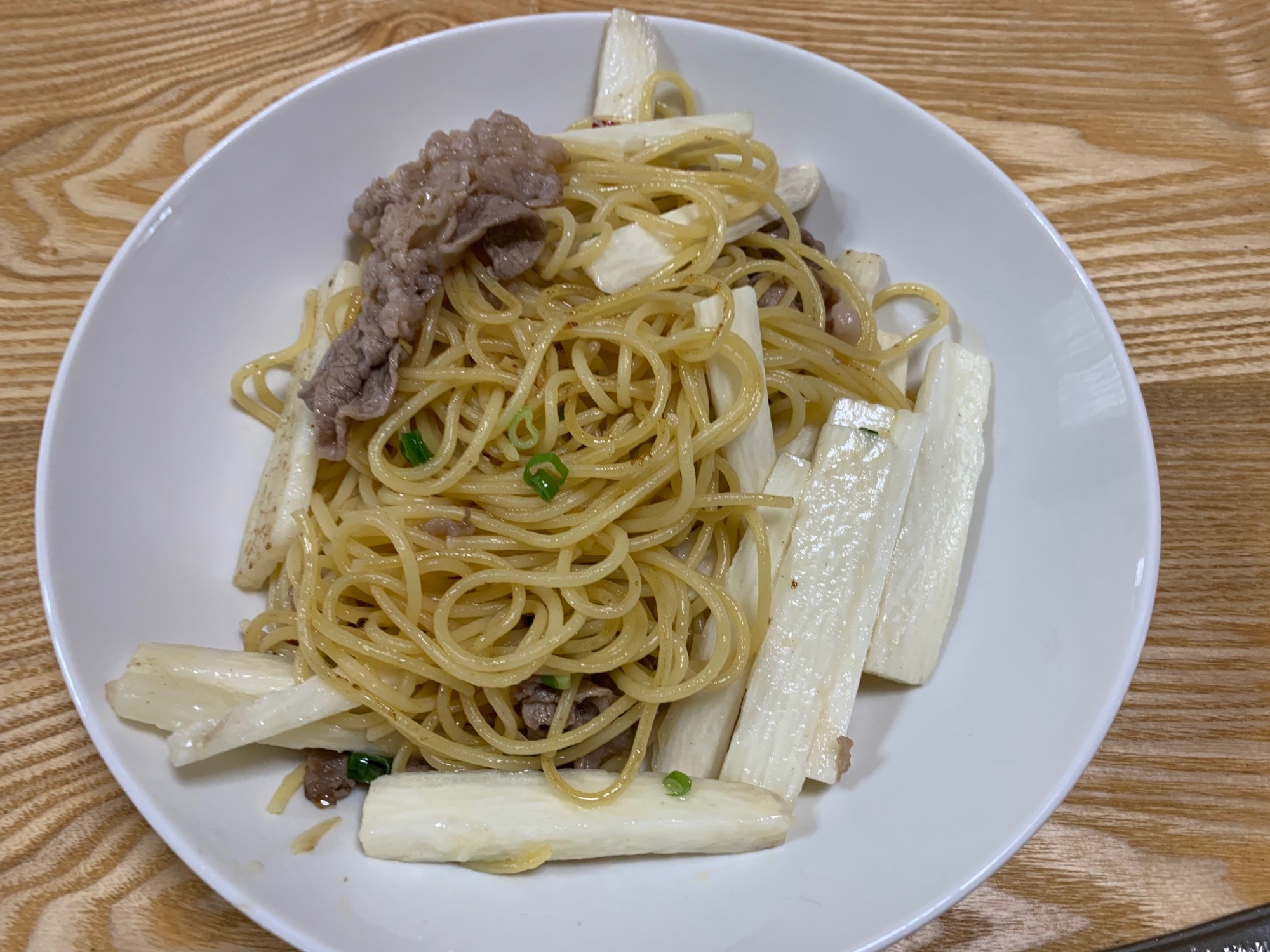 山芋と牛肉の和風ペペロンチーノ