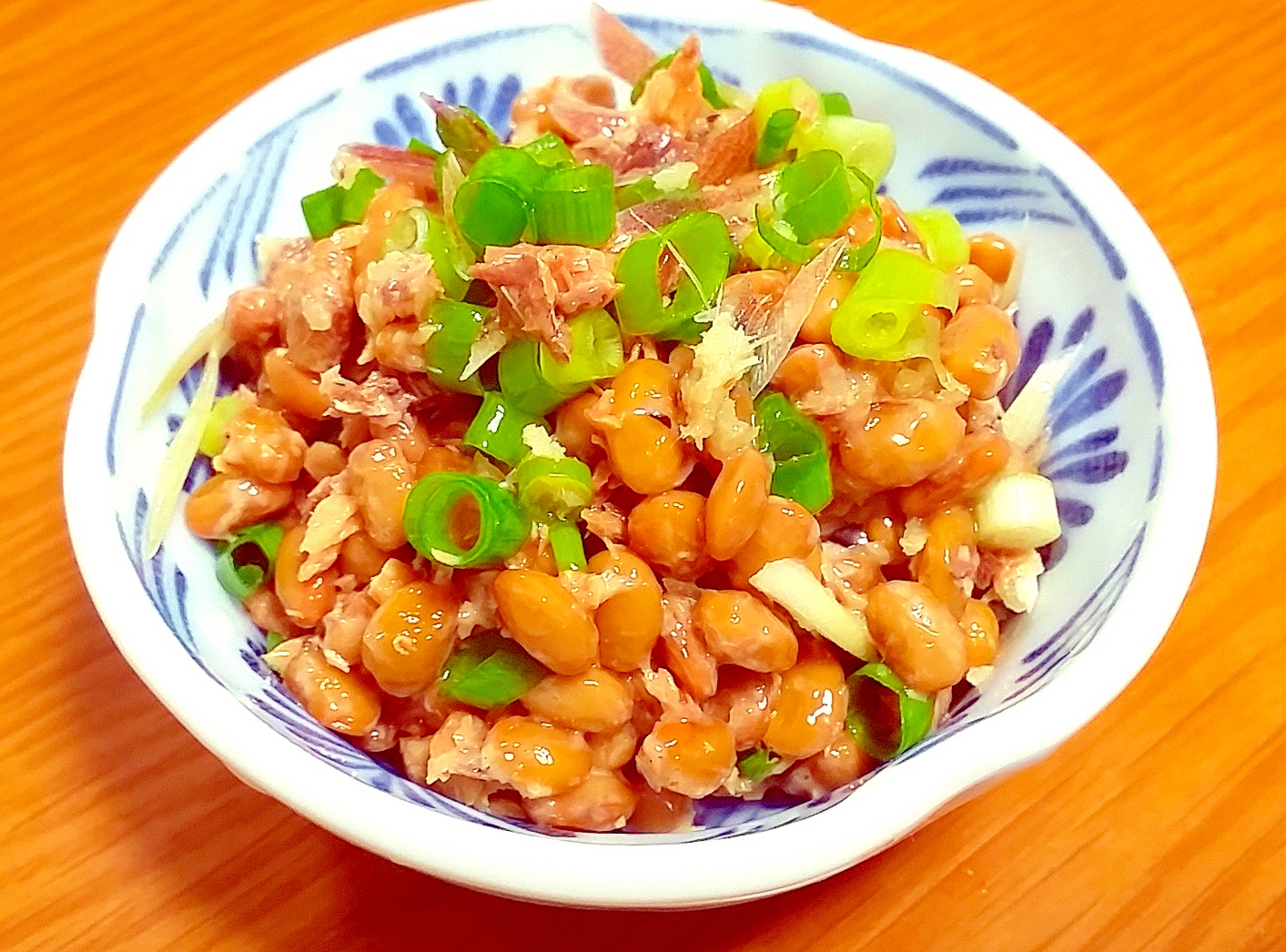 ぱぱっと副菜☆鯖缶と薬味の納豆和え♪