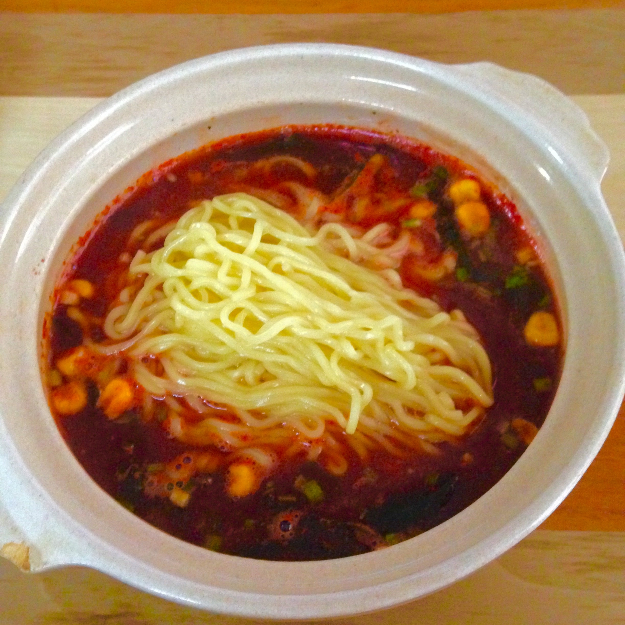 余っている焼きそば粉で♪チリとまとラーメン♪