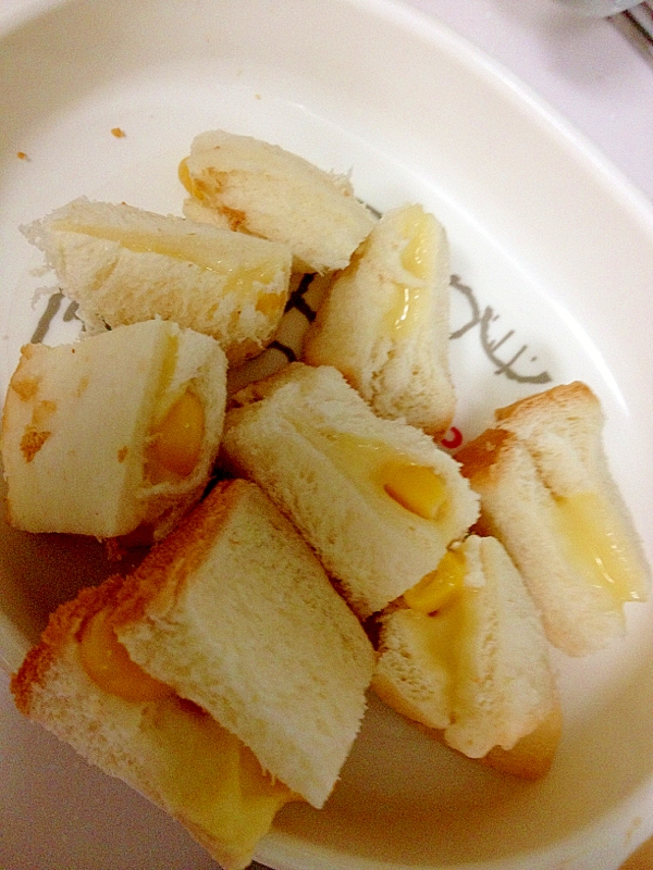 トウモロコシとチーズのサンドイッチ☆離乳食