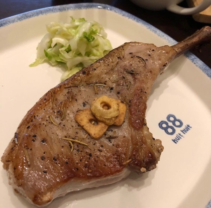 脂が旨い♪豚肉のリブロースステーキ