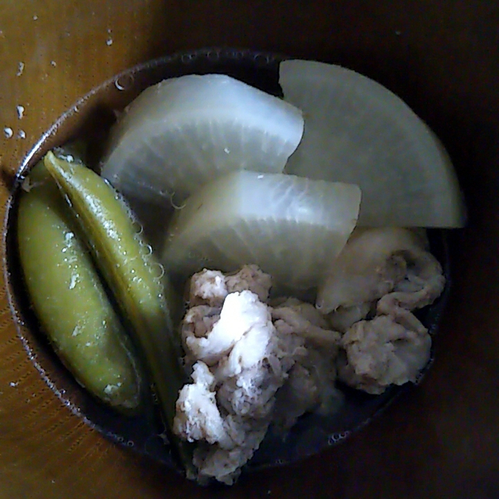 圧力鍋で☆豚肉と大根とスナップエンドウ煮