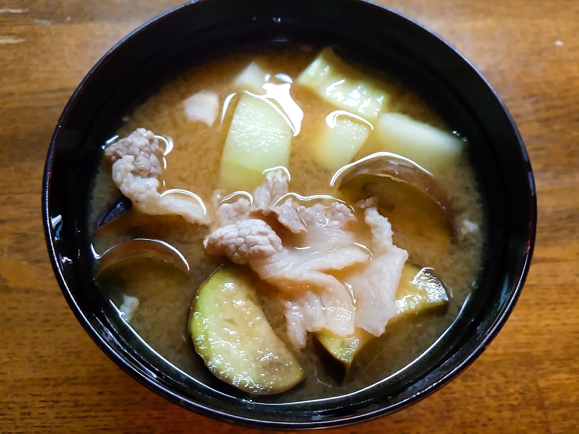 瓜と茄子と豚肉の味噌汁