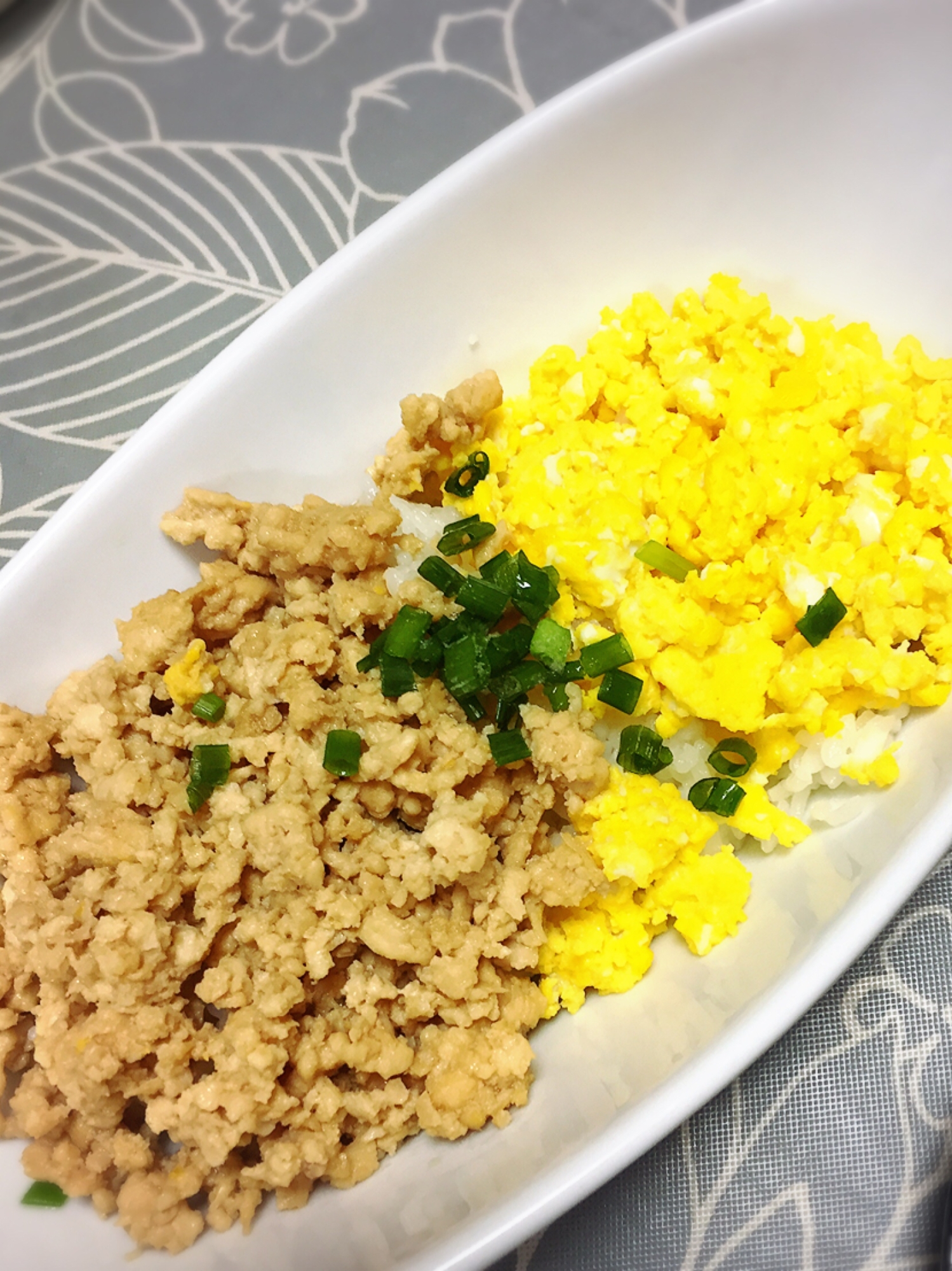 全てレンジで☆時短そぼろ丼☆