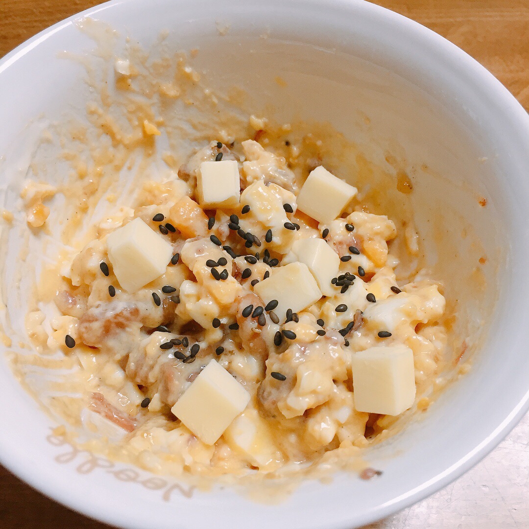 焼き鳥缶を使ったたまごサラダ