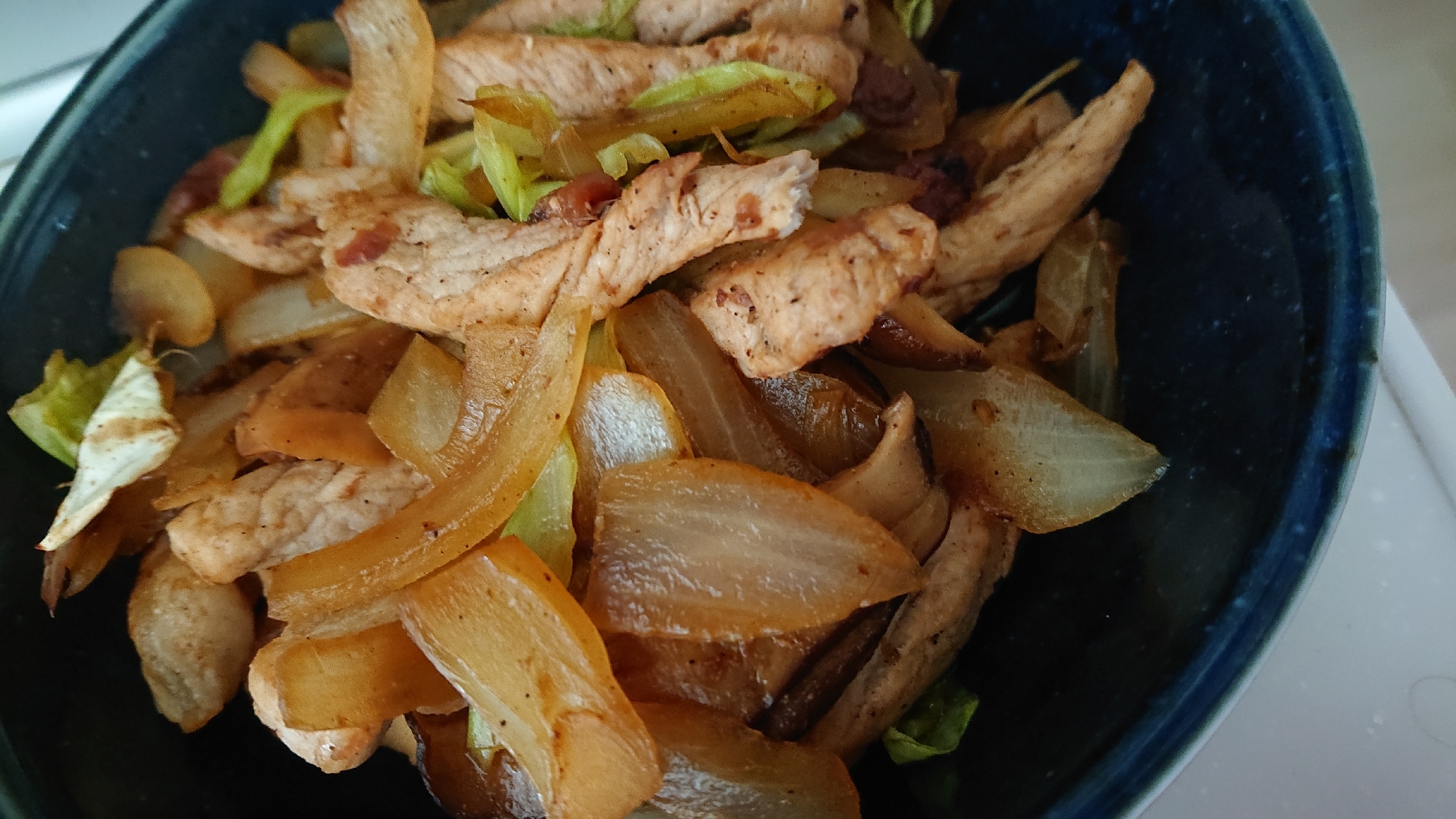 コチュジャンで甘辛肉野菜炒め