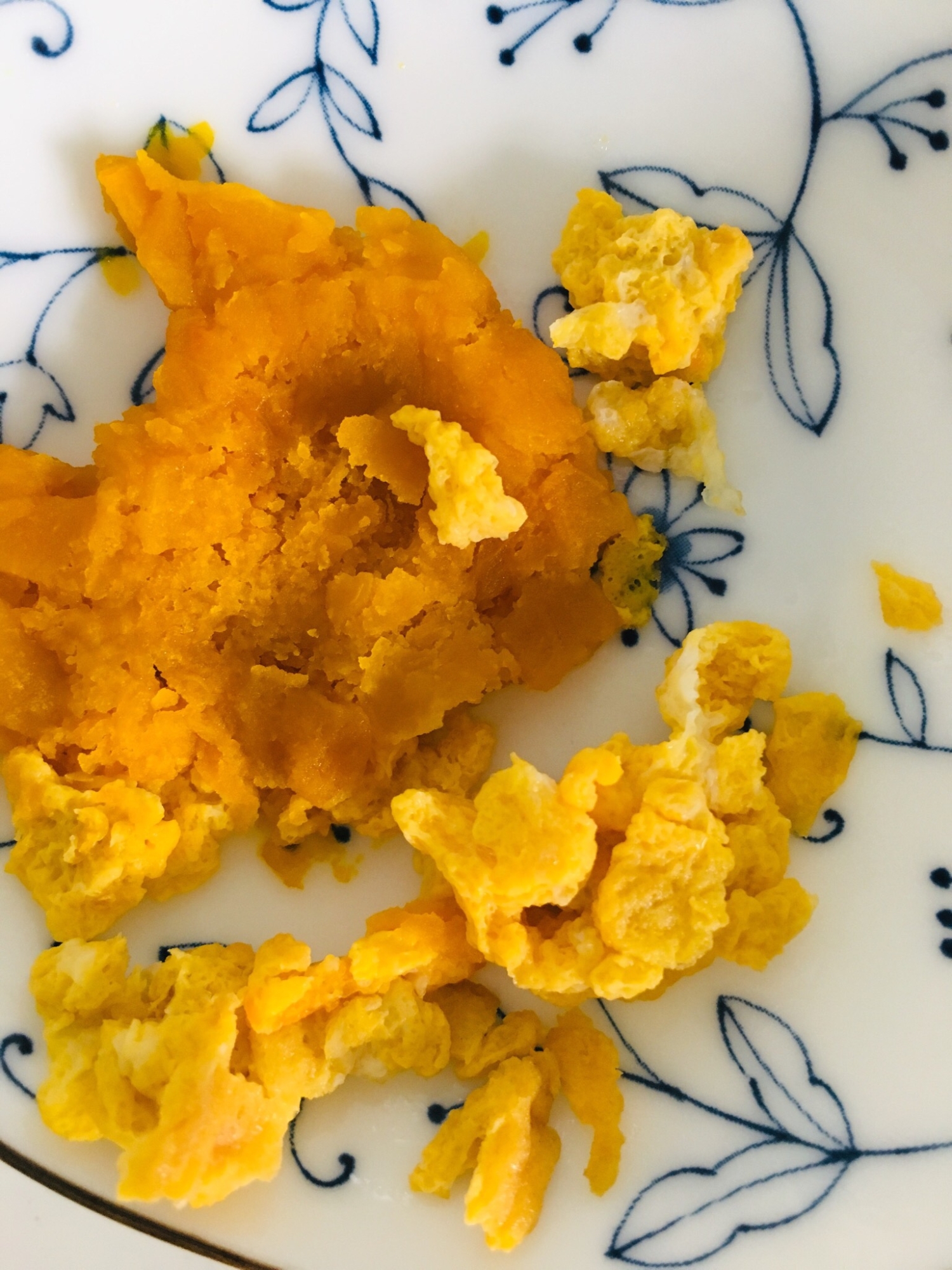 ⁑離乳食カミカミ期⁑かぼちゃと卵のサラダ
