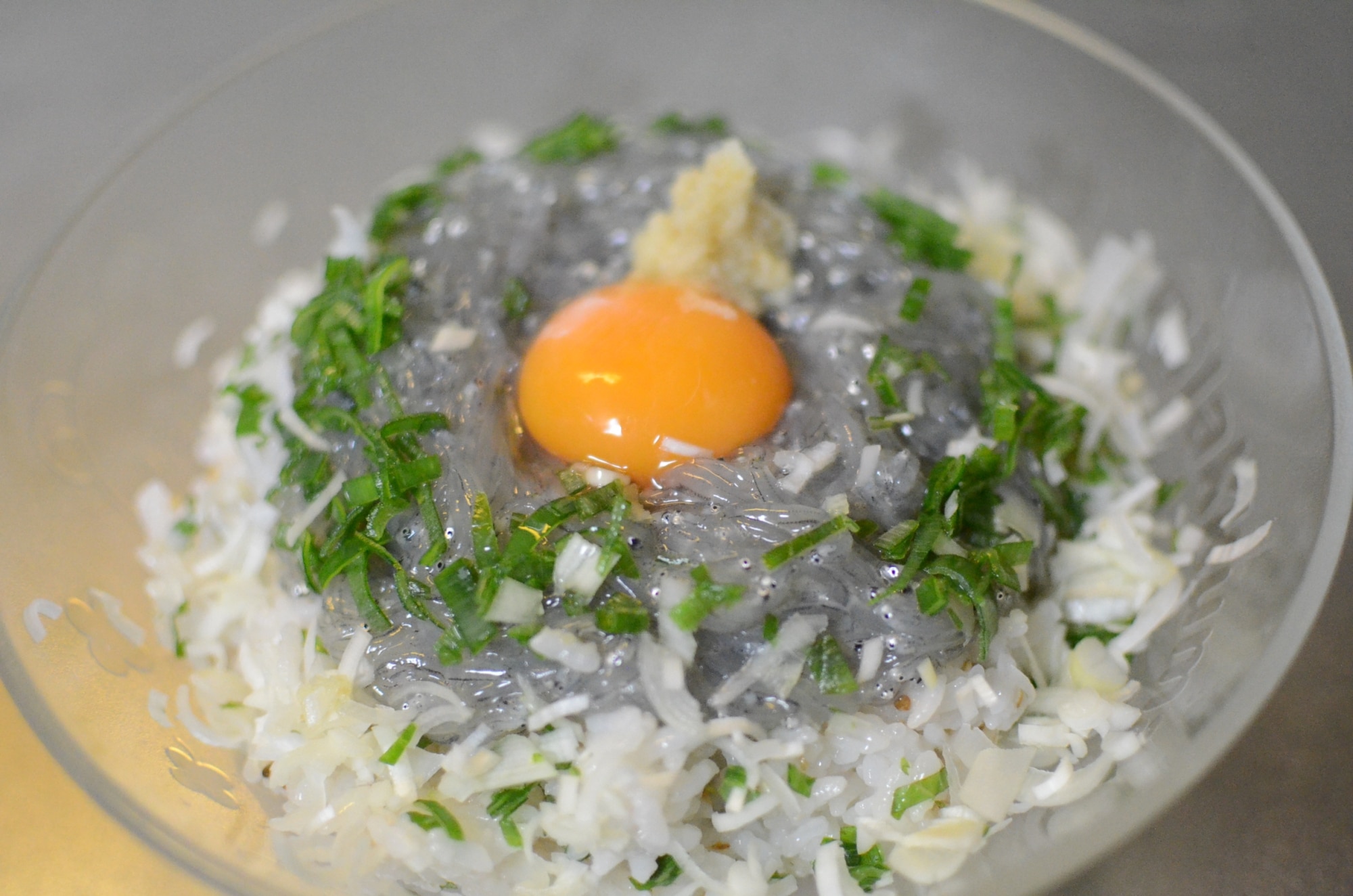 生のしらすを頂くた生しらす丼