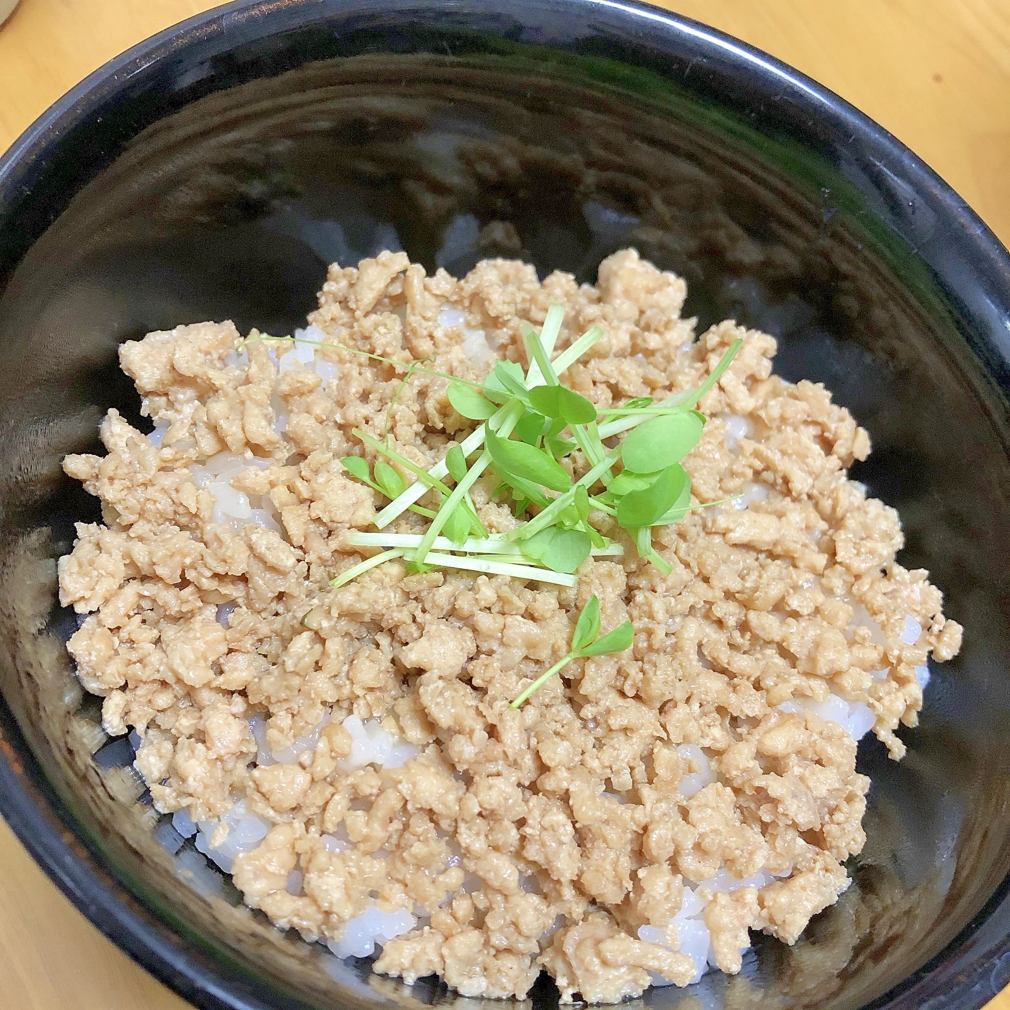 簡単★材料少なめ！鶏そぼろ丼