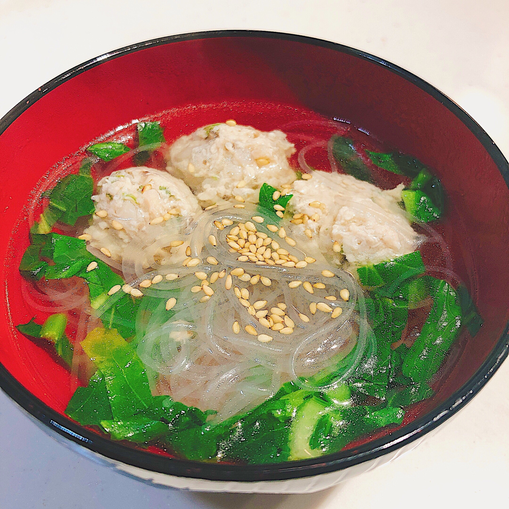 レンコン入り鶏肉団子の春雨スープ