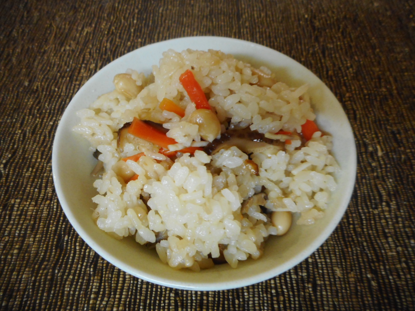 大豆ときのこの生姜ご飯