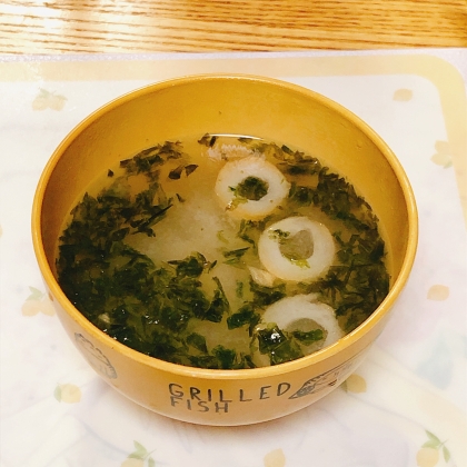 ちくわとわかめとネギのお吸い物