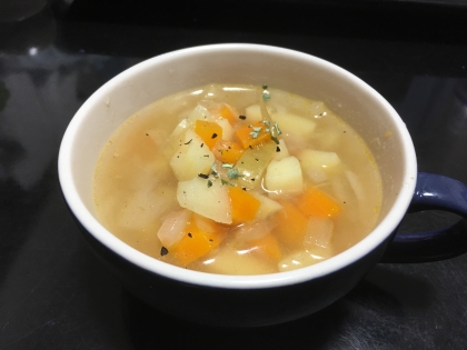 レシピを参考に野菜スープ作りました！疲れた胃腸に優しい味です(^^)