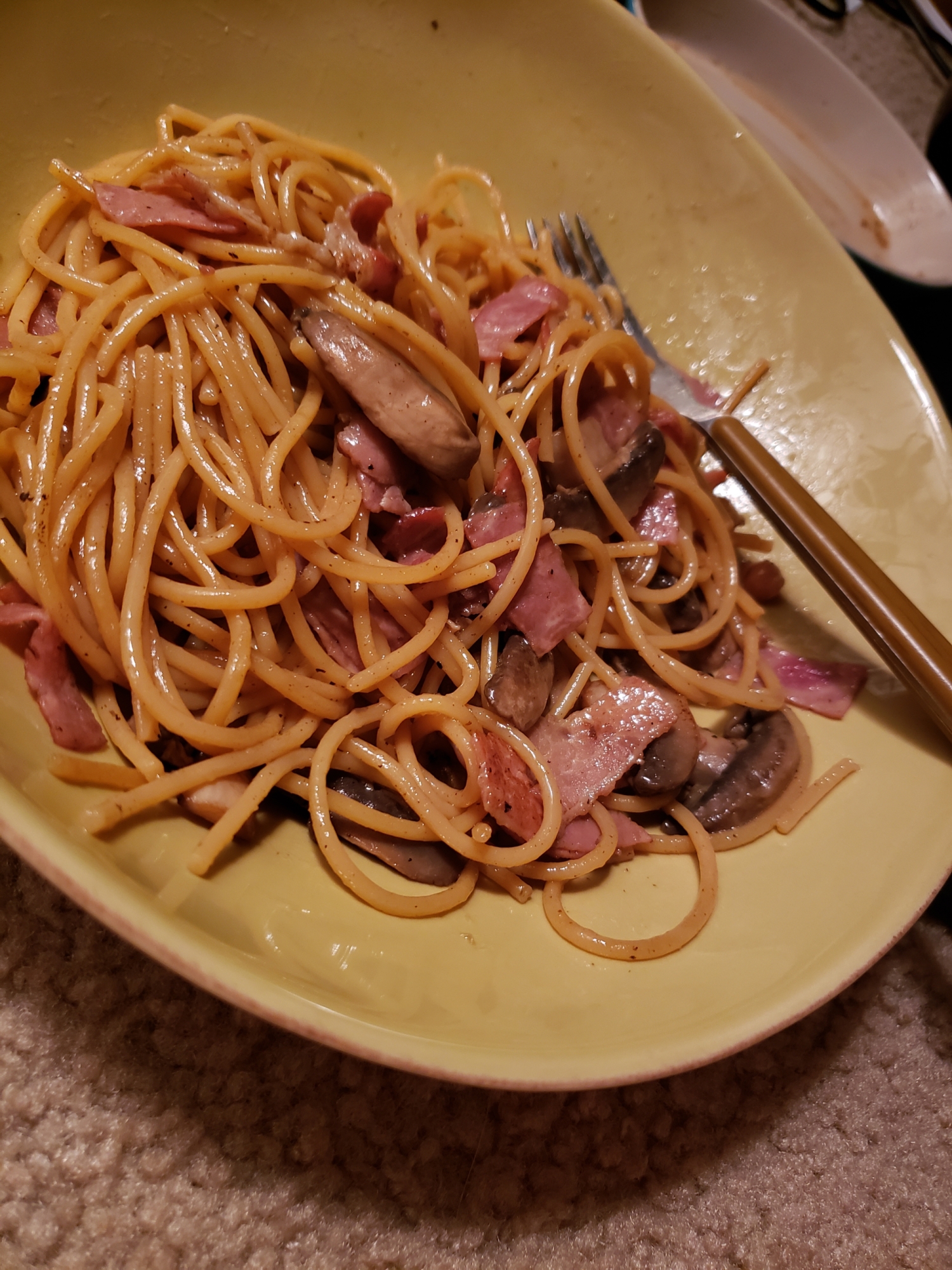 マッシュルームとベーコンのバター醤油パスタ♪