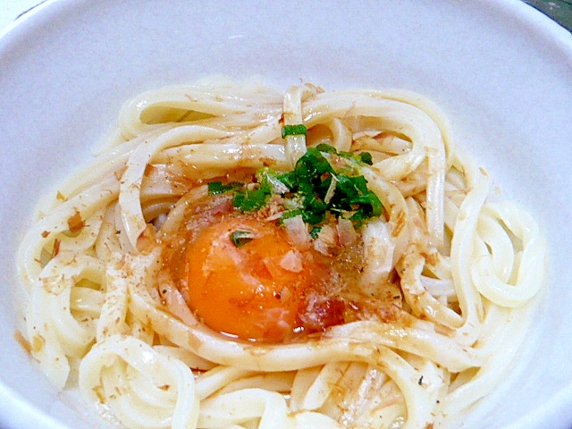 １人ランチに 簡単ウマッな釜玉うどん レシピ 作り方 By みさきらりんず 楽天レシピ