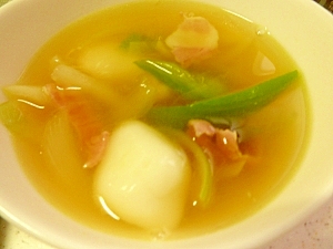 白玉入り野菜スープ