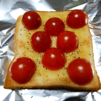 トマトの簡単トースト