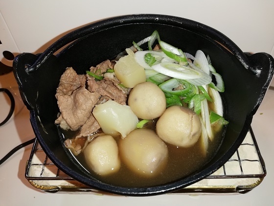 山形郷土味の芋煮