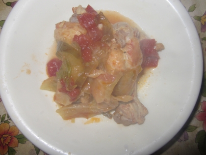 圧力鍋で鶏手羽元と春キャベツ、茄子のトマト煮