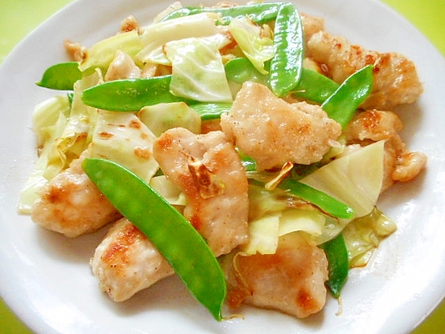鶏むね肉とキャベツ絹さやのあっさり炒め 