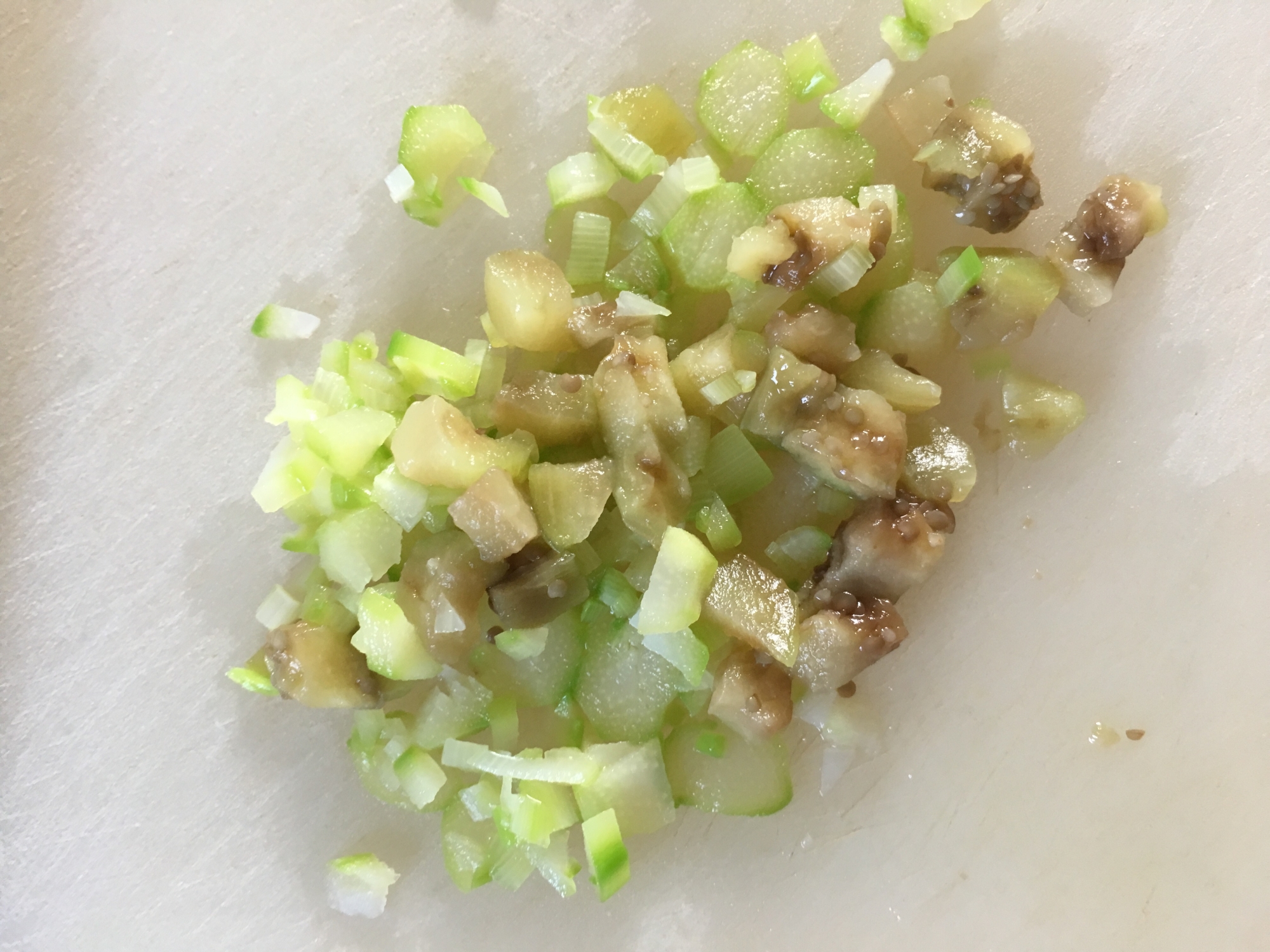 離乳食カミカミ期 なすとアスパラのサラダ レシピ 作り方 By Mamimumai 楽天レシピ 離乳食カミカミ期 なすとアスパラのサラダ レシピ 作り方 By Mamimumai 楽天レシピ