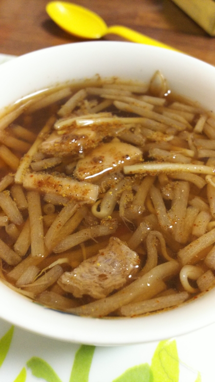 もやしとにんじんの中華風スープ