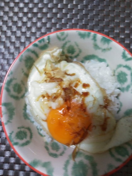 簡単でのっけ丼
嬉しいです(+_+)
おかかと醤油で
美味しかったです♪
いつもレポありがとー♪