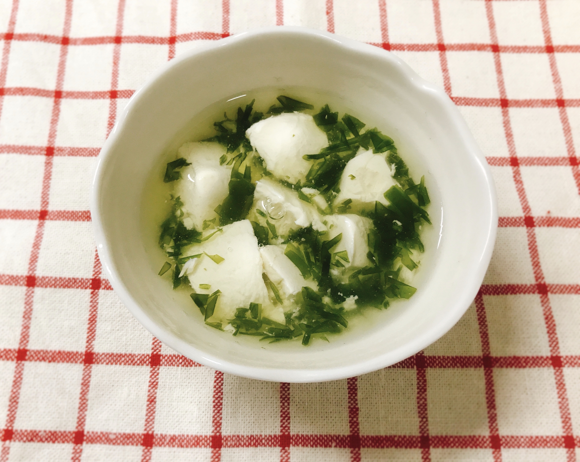 【離乳食後期】豆腐とわかめのすまし汁