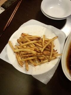 かりっと美味しいサツマイモのフライドポテト
