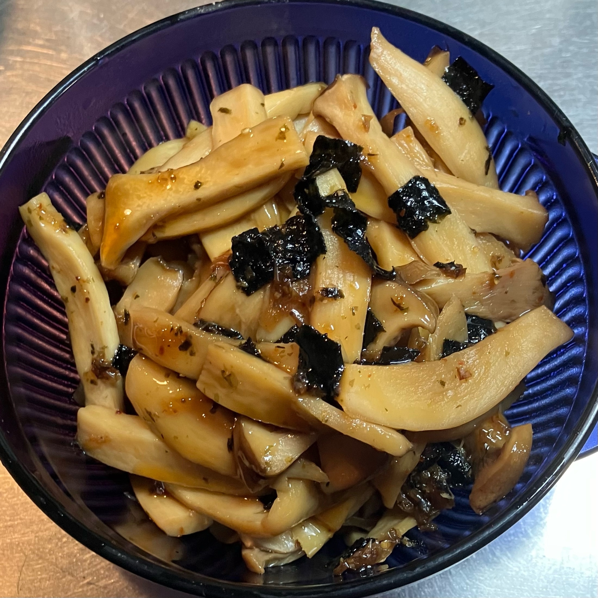 コストコ素材。多層鍋で《エリンギと海苔の佃煮》