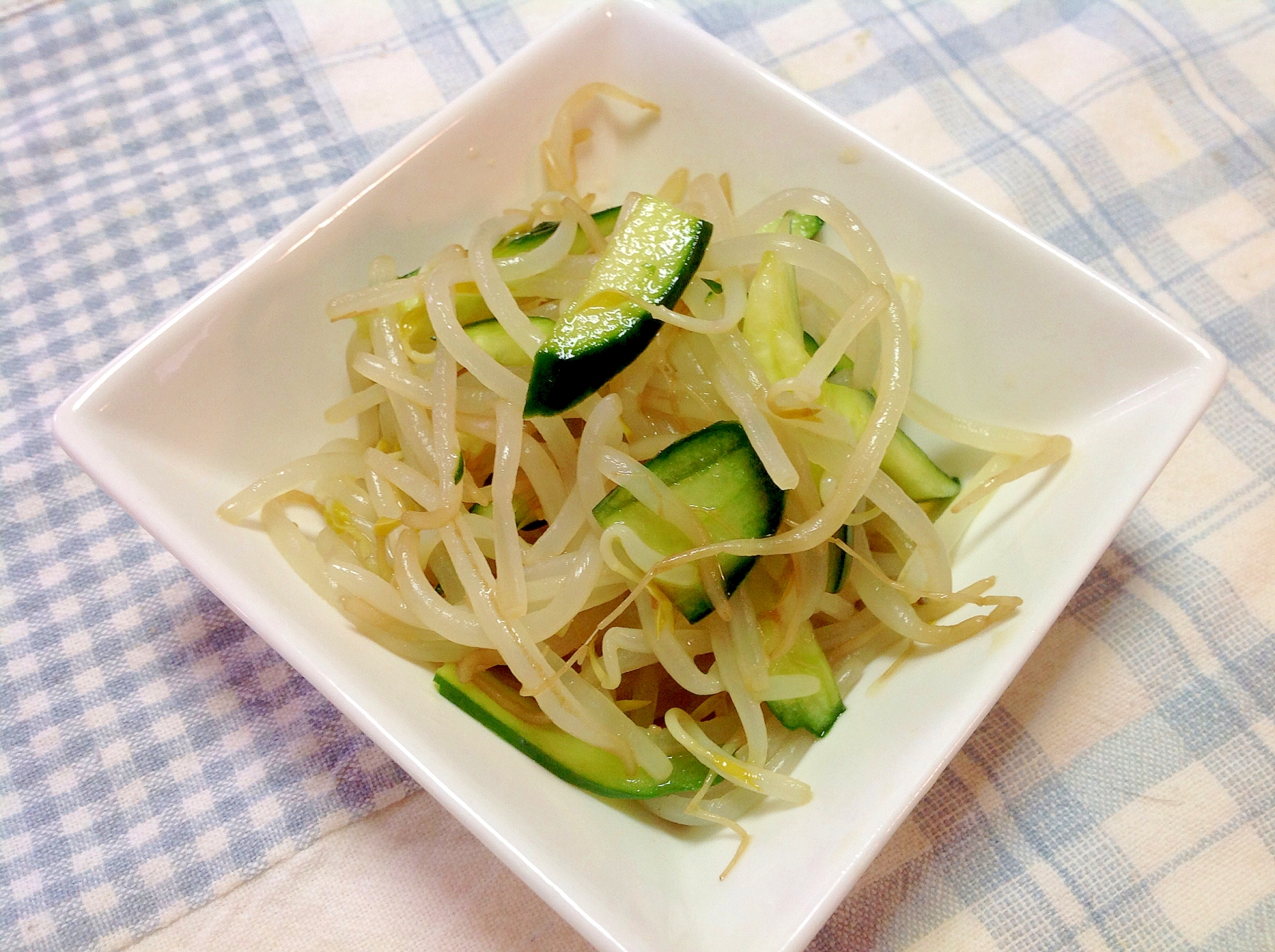 もやしときゅうりの麺つゆ和え♪