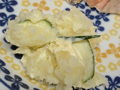 ポテトサラダ（きゅうり入り）