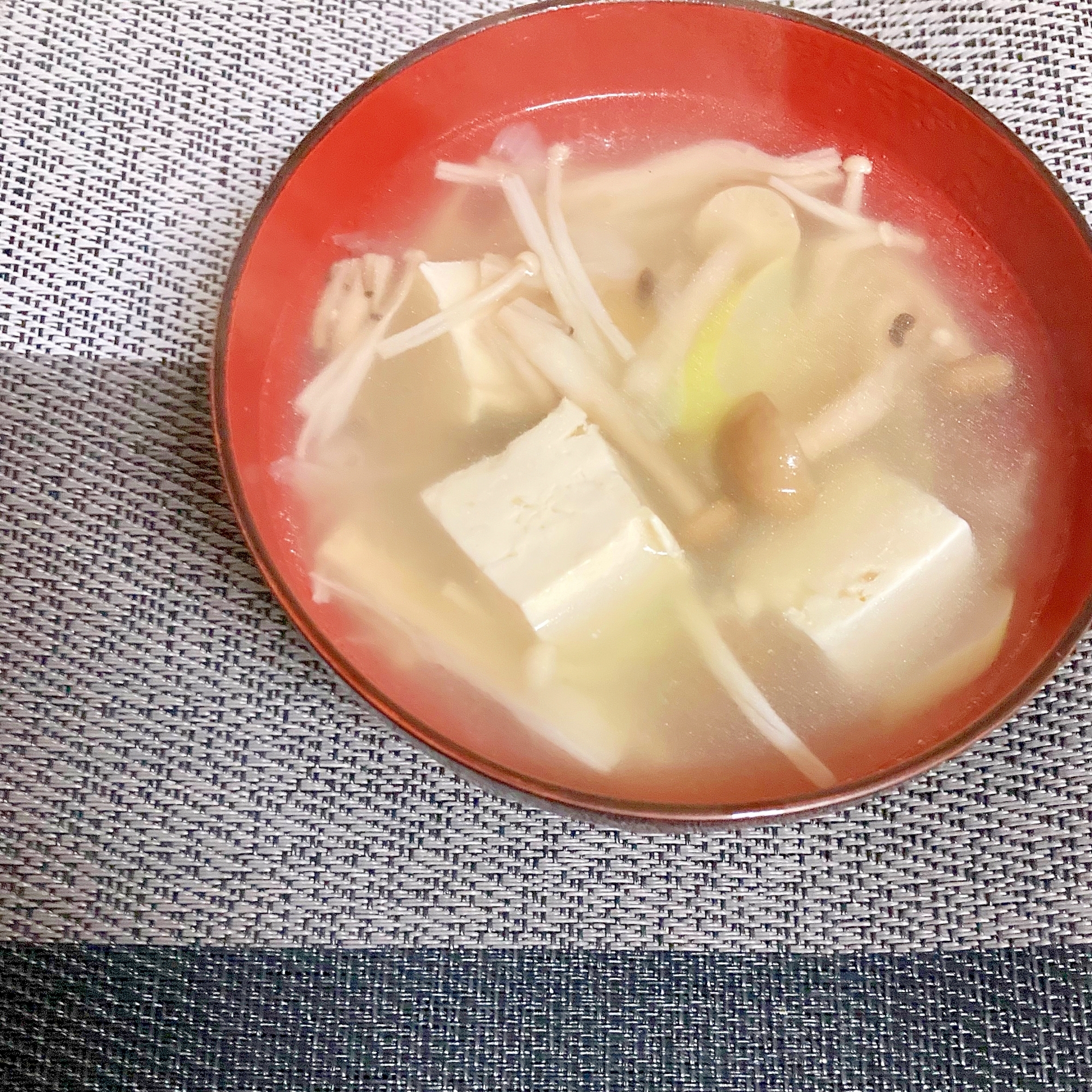 きのこと豆腐とネギのスープ