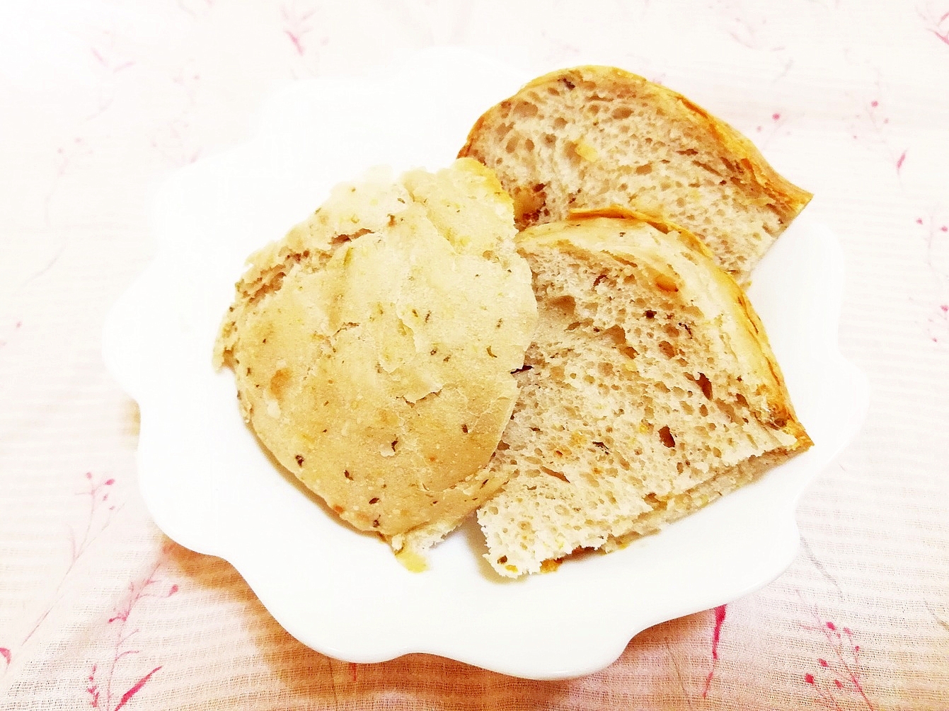 緑茶＆胡桃風味♪薄力粉で作るHB御飯パン