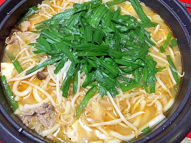 味噌ホルモン鍋☆ピリッとキムチ風味