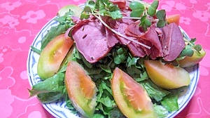 豚タンの野菜サラダ