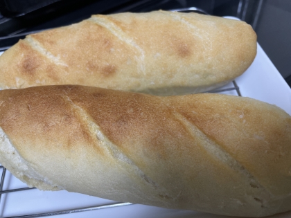 材料３つで☆焼きたてざっくり手こねフランスパン♪