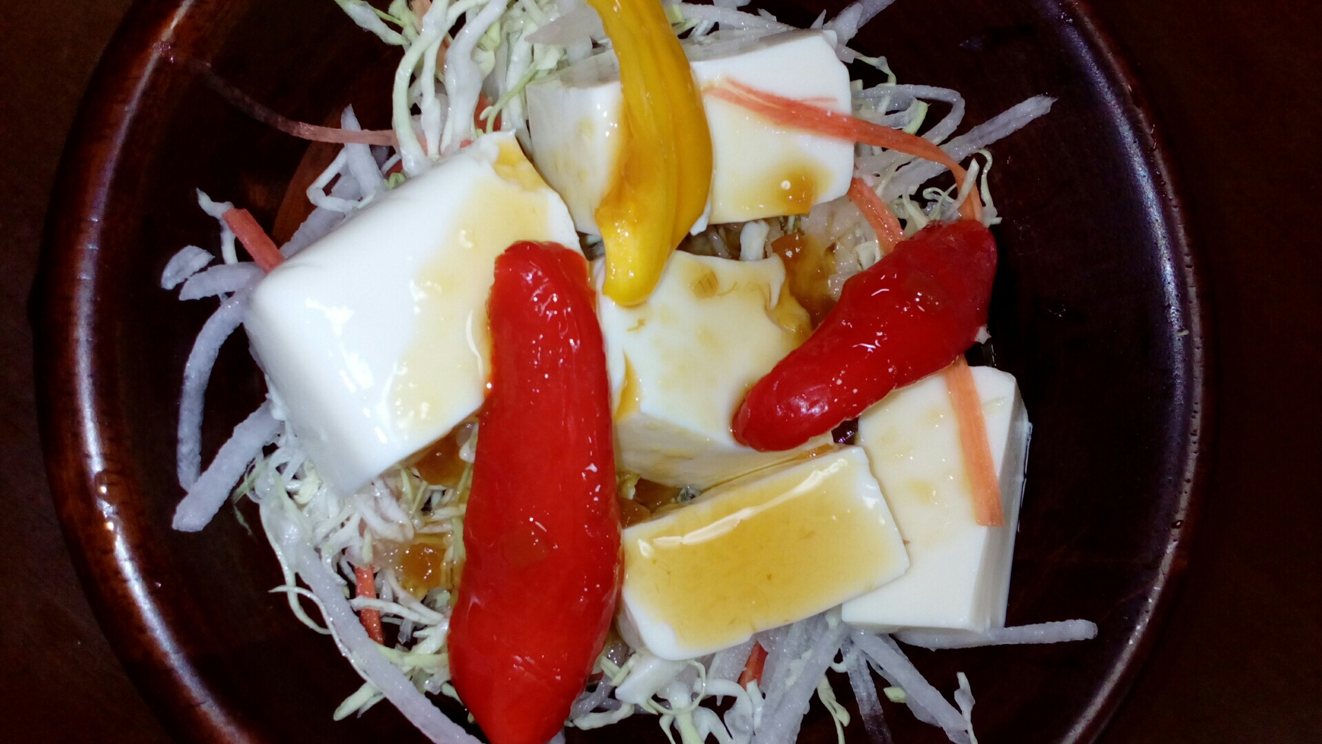 豆腐とパプリカのサラダ