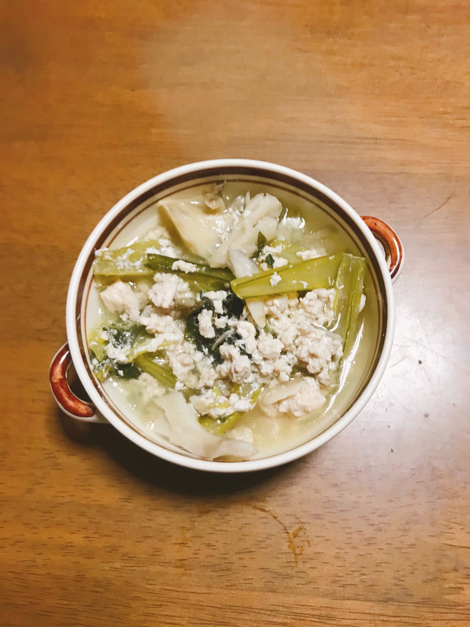 小松菜、舞茸、鶏肉でほんのりミルク風味煮込み