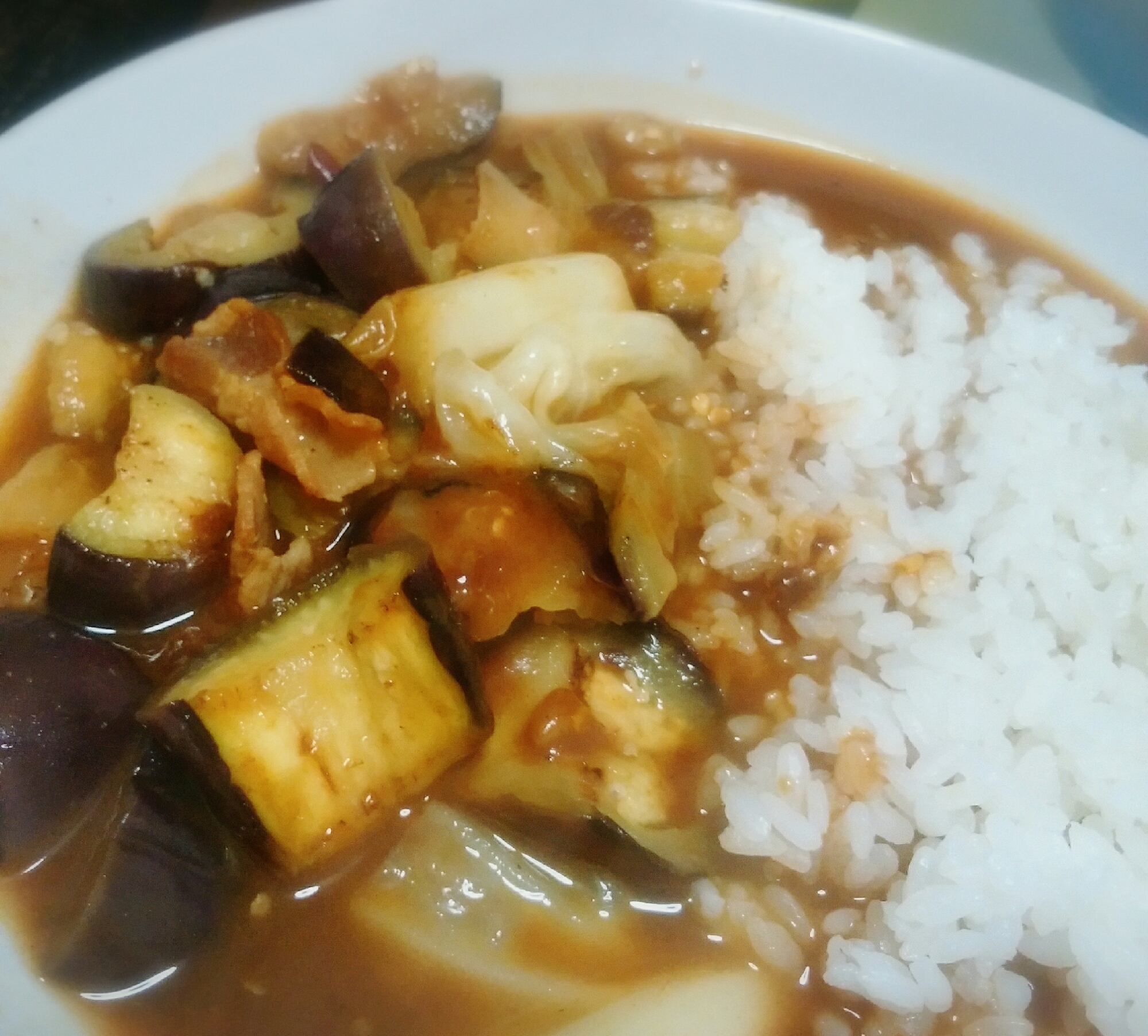 ナスとキャベツの野菜たっぷりカレー