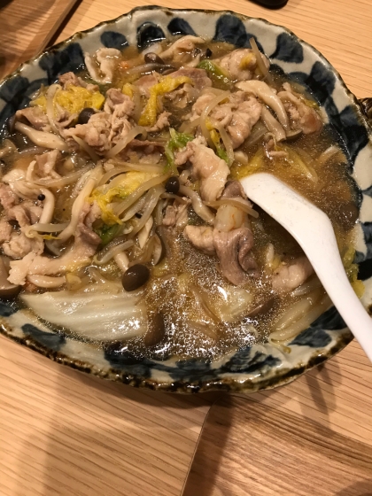 おいしかったです。エビ、もやし、しめじも追加しました(^^)