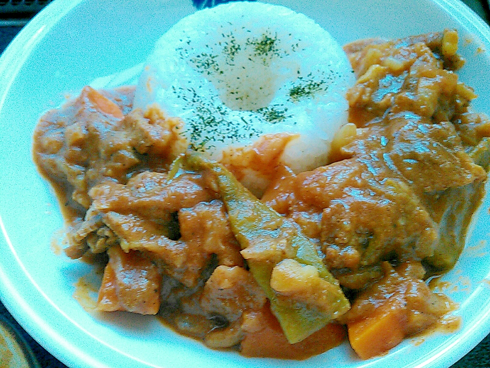 後入れじゃがいも&人参たっぷりカレー