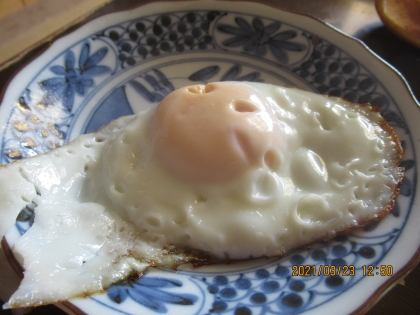 オリーブオイルで目玉焼き