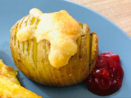 チーズを乗せすぎて（？）あまり開かなかったのですが、とても美味しかったです！またリベンジしてみます！ごちそうさまでした！