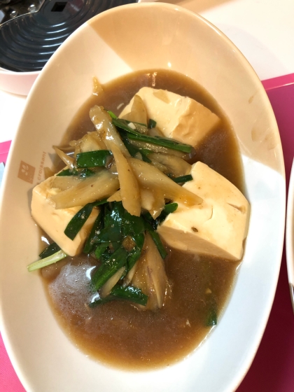 鍋ごと食卓へ☆　「ニラたっぷりの肉豆腐」