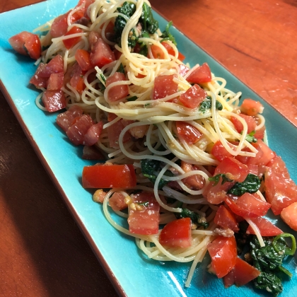 アンチョビとトマトの冷製パスタ