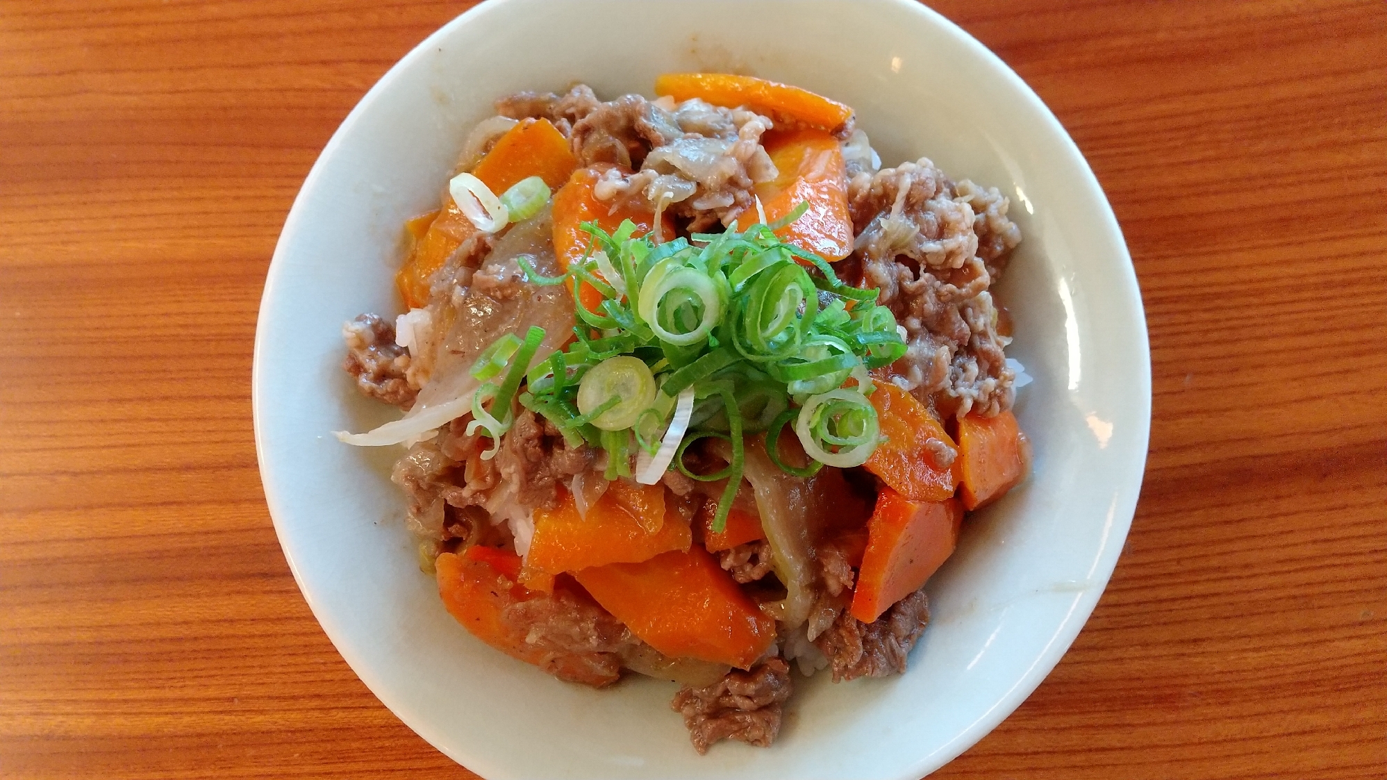 野菜も食べよう！旨味濃縮の牛丼