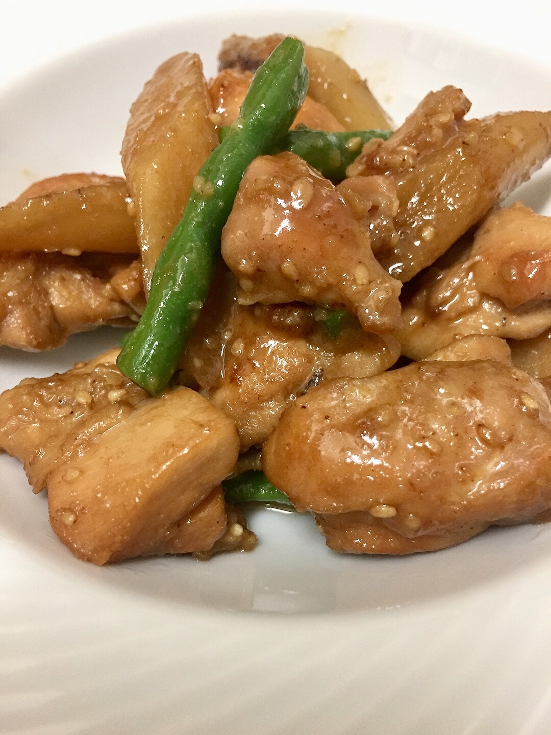 鶏とごぼうの胡麻煮★すりごまの風味豊かに♪